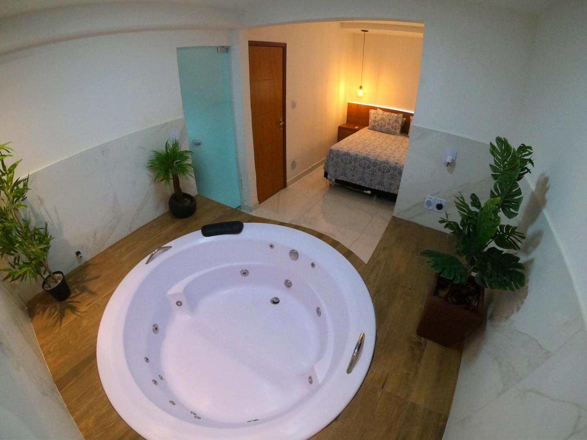 Th 101 - Flat Com Banheira De Hidromassagem Appartement Governador Valadares Buitenkant foto